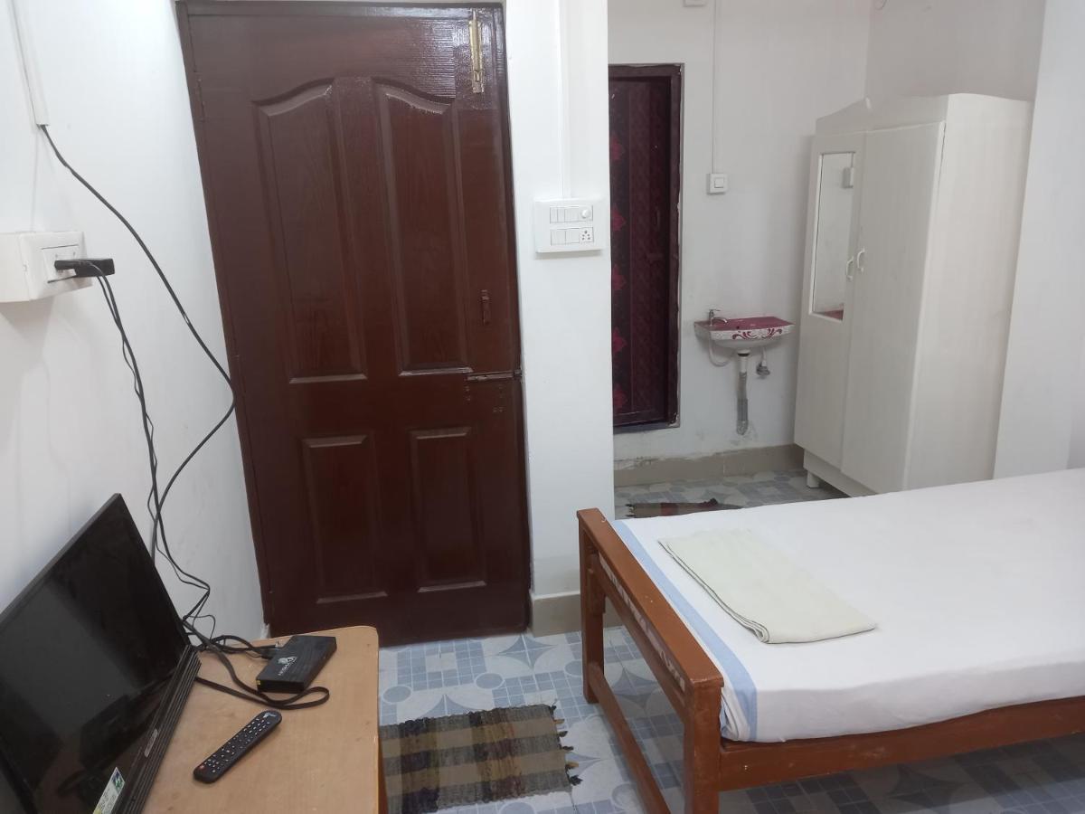 Parisha Residency- Temple Side Hotel Chidambaram Dış mekan fotoğraf