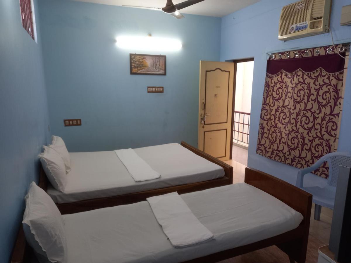 Parisha Residency- Temple Side Hotel Chidambaram Dış mekan fotoğraf
