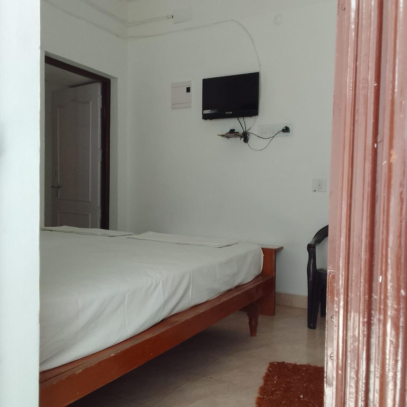 Parisha Residency- Temple Side Hotel Chidambaram Dış mekan fotoğraf
