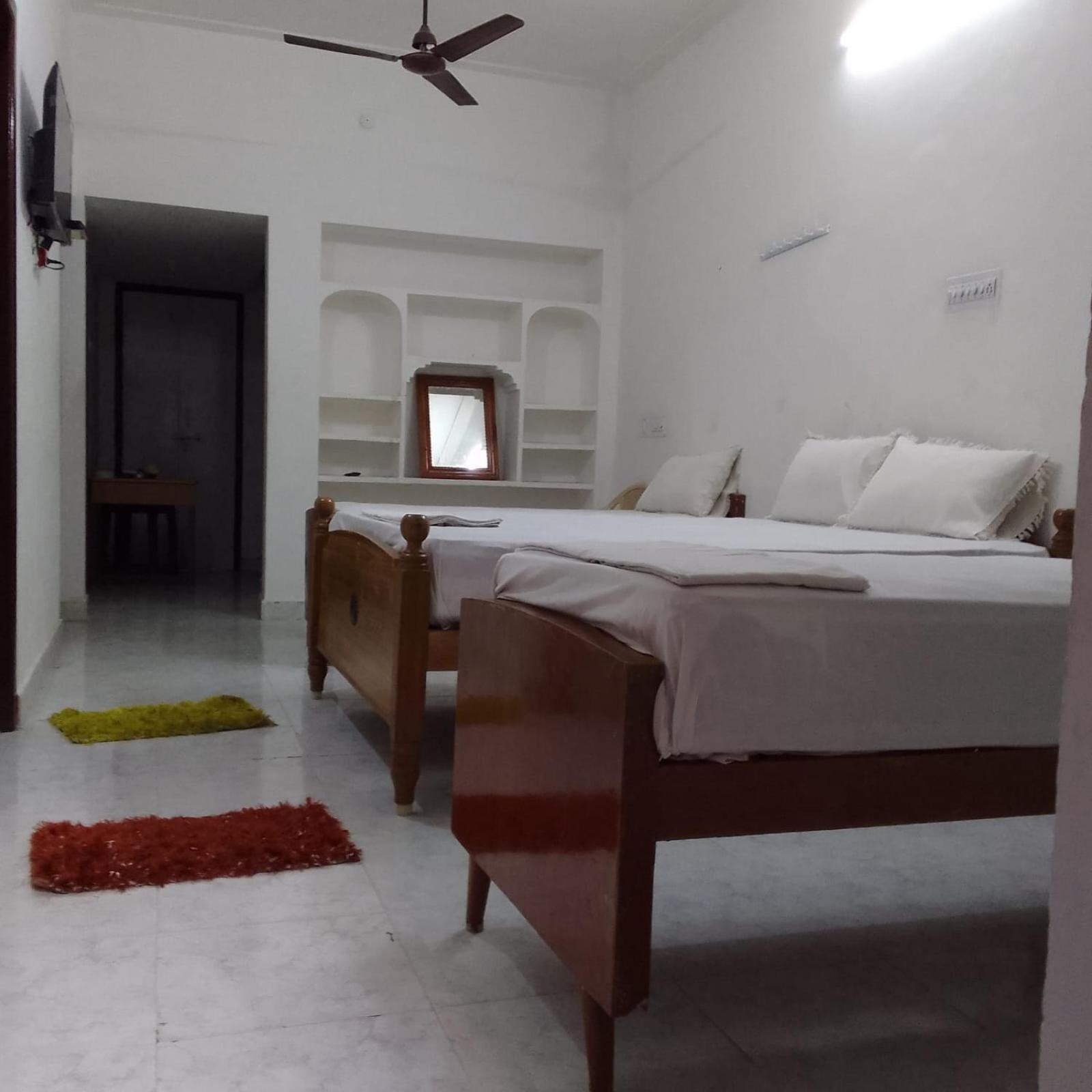 Parisha Residency- Temple Side Hotel Chidambaram Dış mekan fotoğraf
